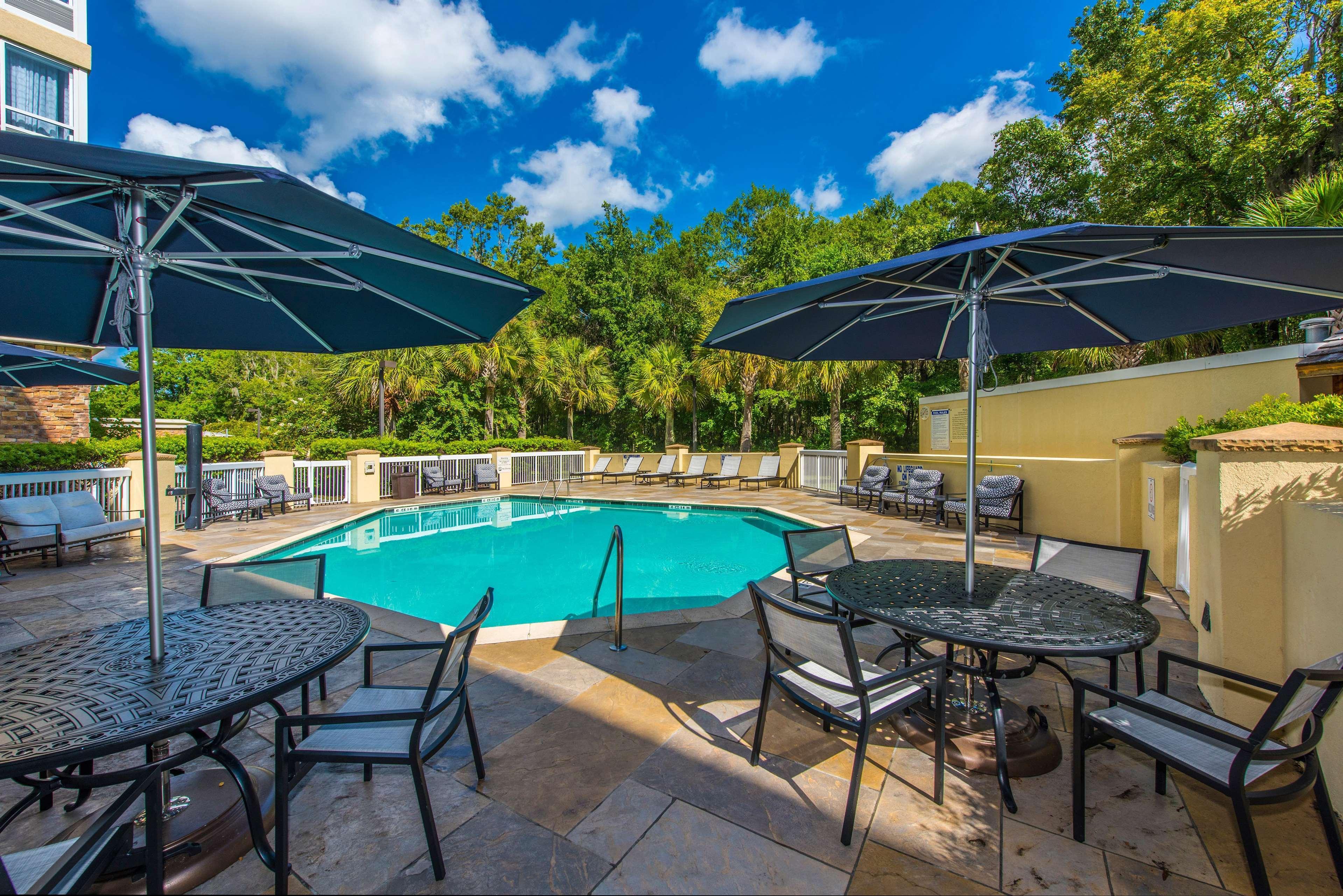 Отель Doubletree By Hilton North Charleston - Convention Center Экстерьер фото