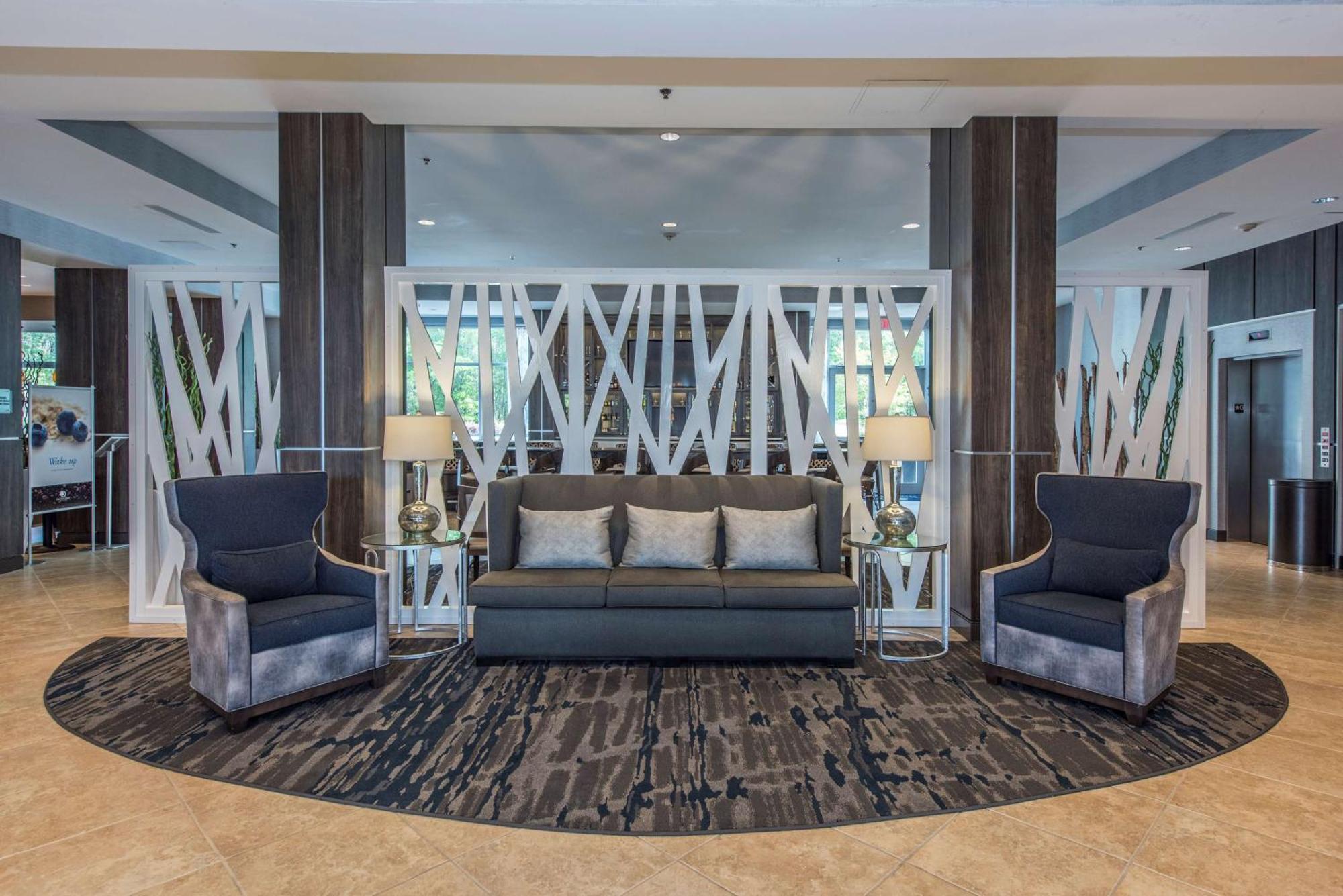 Отель Doubletree By Hilton North Charleston - Convention Center Экстерьер фото